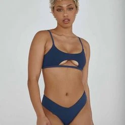 Creatures Of XIX The Hills Raree Top - Ribbed Navy All Pole Wear