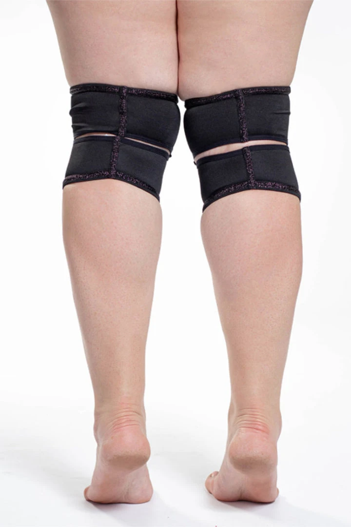 Queen Accessories Queen Kneepads - Black Sparkle New In 2 Queen Accessories Queen Kneepads - Black Sparkle New In