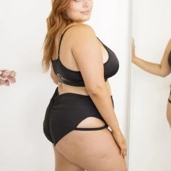 Most Loved Lunalae Bella Top - Black 19 Most Loved Lunalae Bella Top - Black