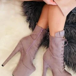 Hella Heels BabyDoll 8inch Boots - Lilac Mink