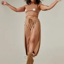 Creatures Of XIX XX Tee 2.0 - Sand