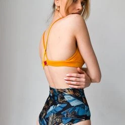 Pole Addict High Waisted Shorts - Verdona