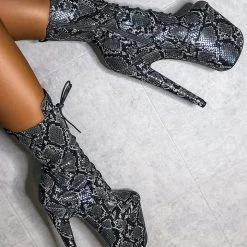 Shoes Hella Heels Maneater Boots - 8inch