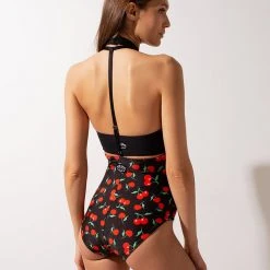 Shark Polewear Double-sided Sling Shorts - Cherry/Red