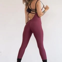 All Pole Wear Sorte Second Skin Sling Leggings - Berry