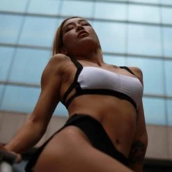 All Pole Wear Hamade Activewear Hollow Back Top - White/Black