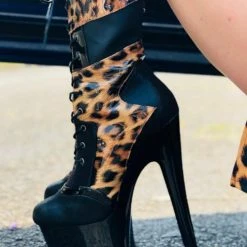 Hella Heels EmpireKicks 8inch Boots - Black