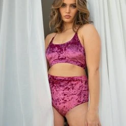 Lunalae Delphine Shorts - Rose Velvet