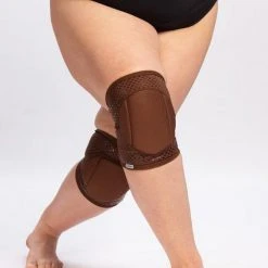 Queen Accessories Queen Grippy Kneepads - Cacao Plus Size Pole Wear