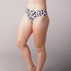 Off The Pole Classic Scrunch Shorts - Leopard