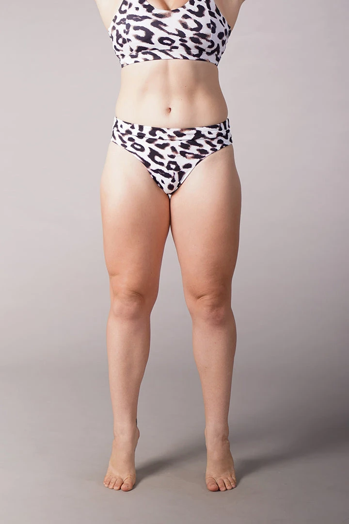 Off The Pole Classic Scrunch Shorts - Leopard 3 Off The Pole Classic Scrunch Shorts - Leopard