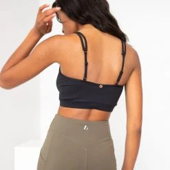 Lunalae V Basic Top - Recycled Black All Pole Wear