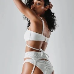 Flole Oriana Shorts And Garter Belt - White