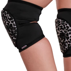 Queen Accessories Queen Kneepads - Wild Leopard