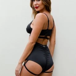 Most Loved Lunalae Bella Top - Black 18 Most Loved Lunalae Bella Top - Black