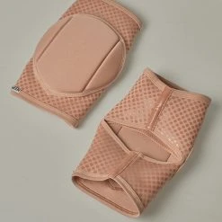 Queen Accessories Plus Size Pole Wear Queen Grippy Kneepads - Latte