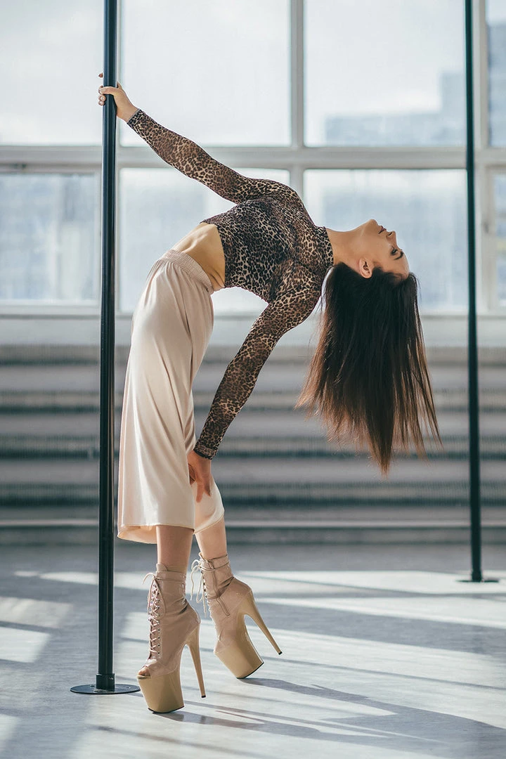 REV ACTIV Wild Leopard Long Sleeved Crop Top All Pole Wear 4 REV ACTIV Wild Leopard Long Sleeved Crop Top All Pole Wear