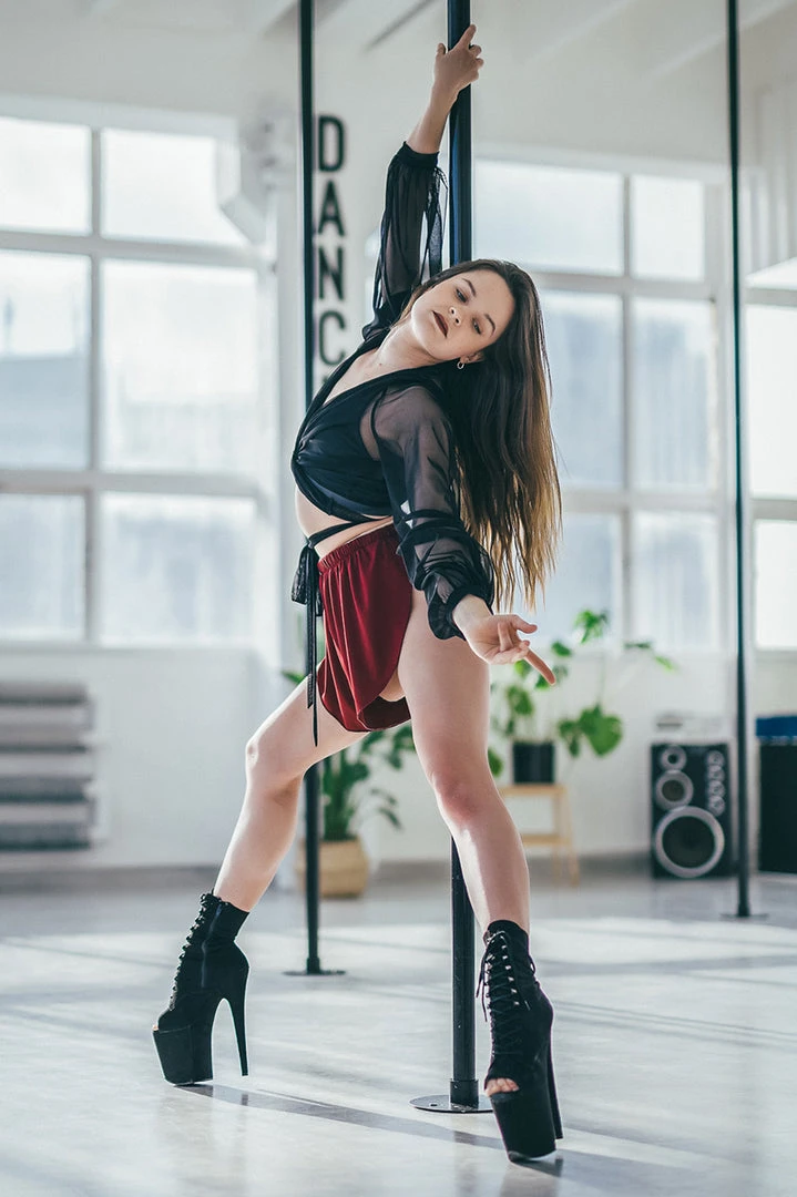 REV ACTIV Flow Shorts - Wine All Pole Wear 4 REV ACTIV Flow Shorts - Wine All Pole Wear