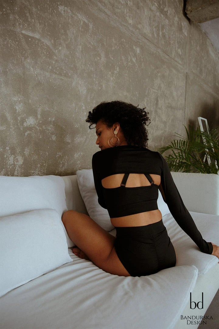 Bandurska Sleeves - Black 2 Bandurska Sleeves - Black