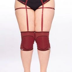 Queen Accessories Queen Garter Belt - Cherry Shine